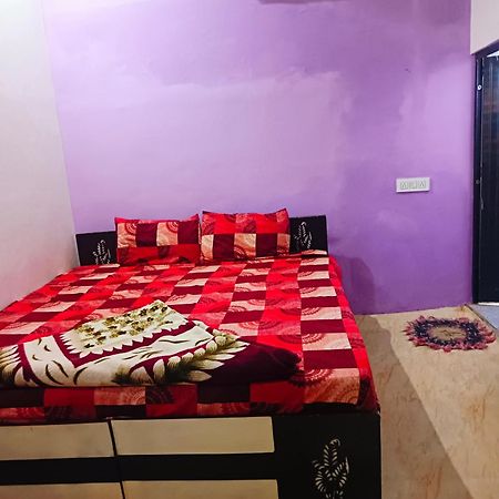Jay Shree Radhey Home Stay Mathura Exteriér fotografie