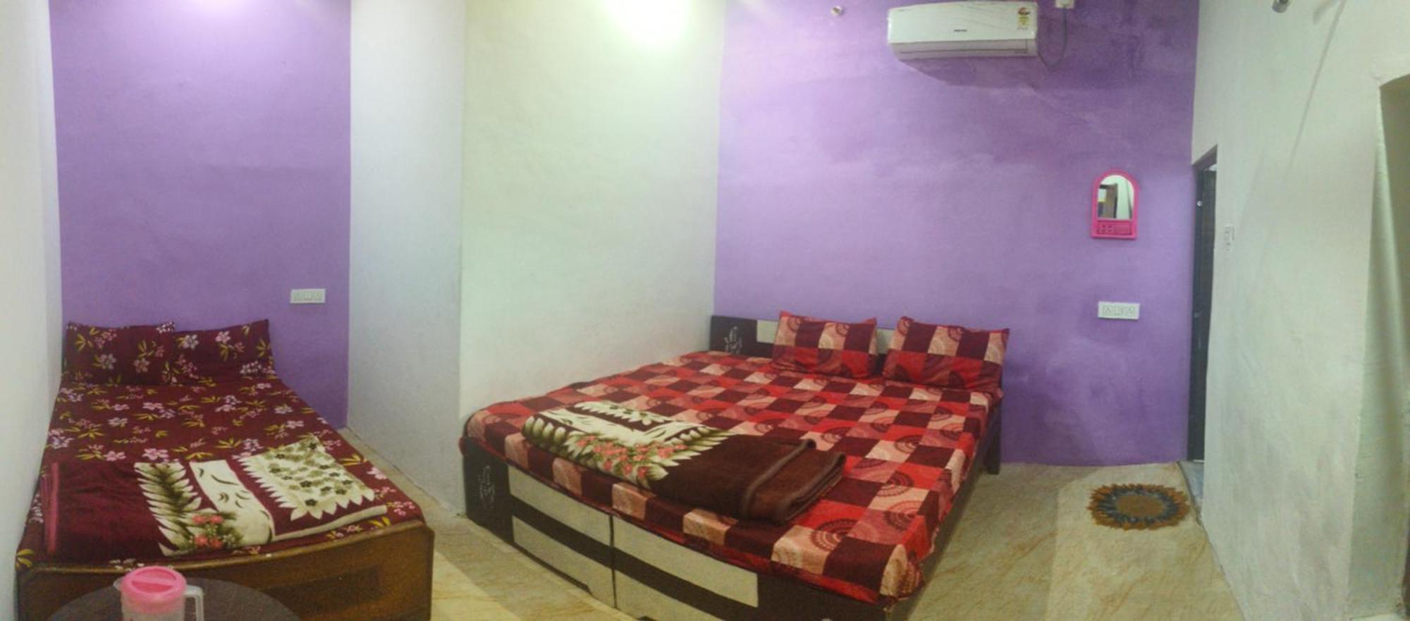 Jay Shree Radhey Home Stay Mathura Exteriér fotografie