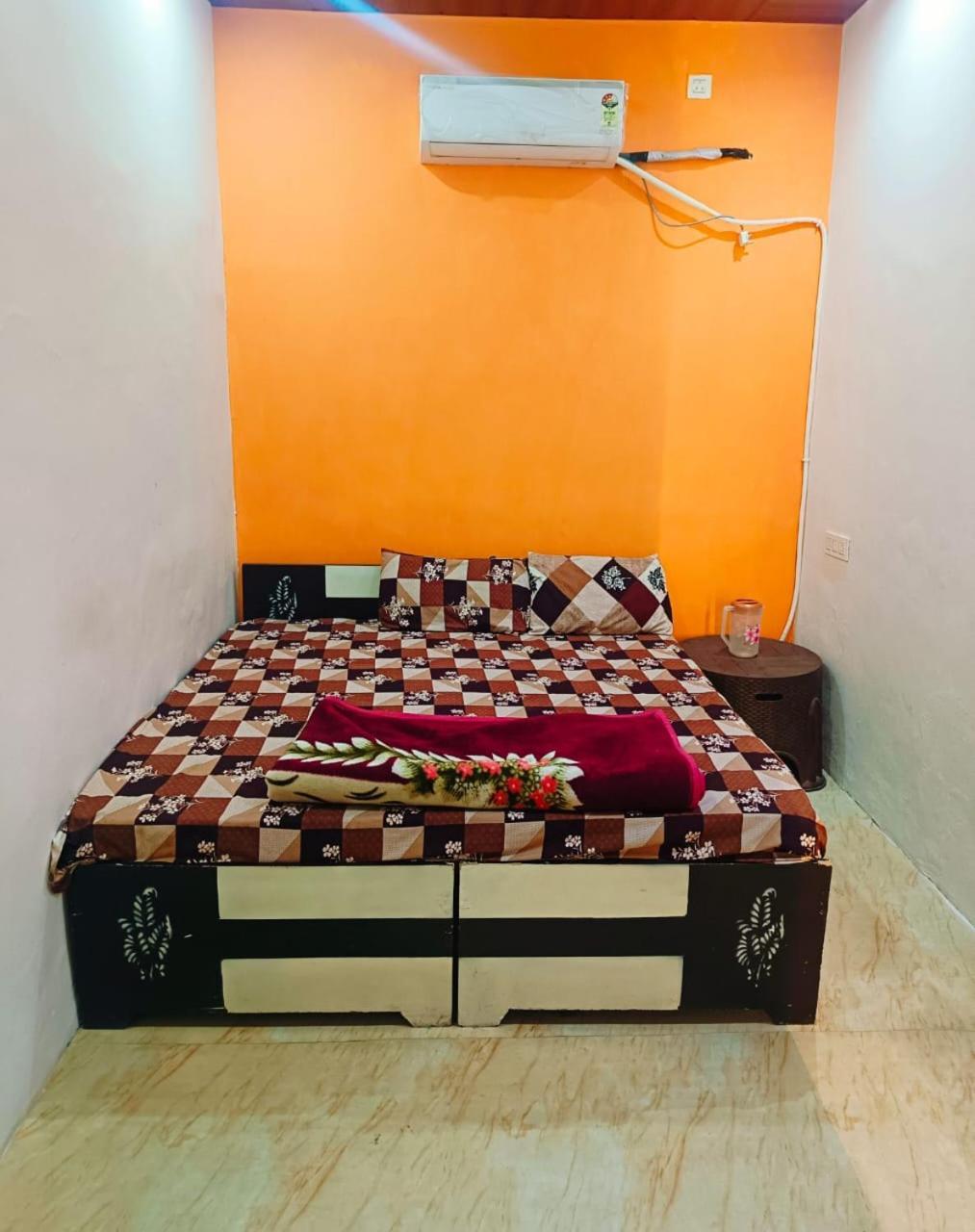Jay Shree Radhey Home Stay Mathura Exteriér fotografie